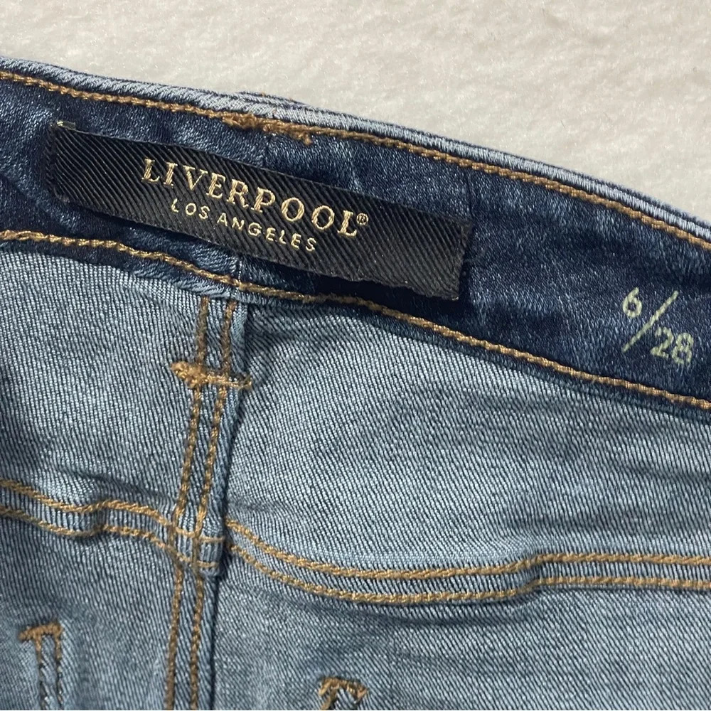 Liverpool Flare Button Fly Frayed Hem Jeans LM4430CH1 Size 6/28 Missoula - Picture 9 of 11